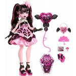 Monster High Scary Sweet Birthday - Draculaura - JBG74 Monster High Scary Sweet Birthday - Draculaura - JBG74